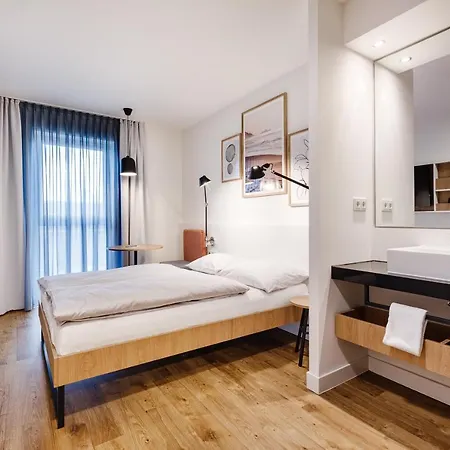 Aparthotel Smartments Hauptbahnhof 3*